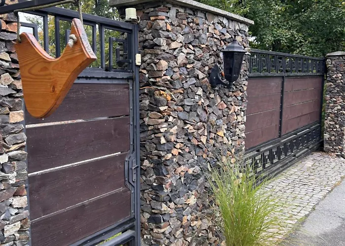 Hotel Bird Valley *
