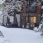 Bird Valley Hotel *