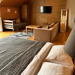 Bird Valley Hotel *
