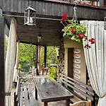 Bird Valley Hotel *