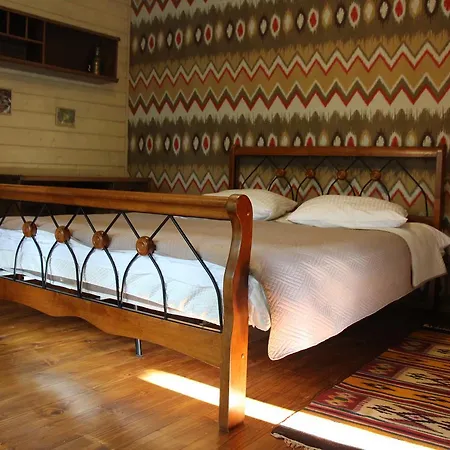 Bird Valley Hotel *