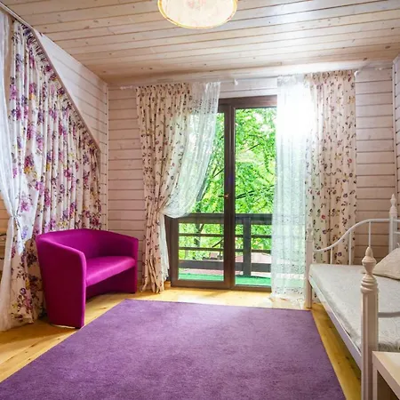 Bird Valley Hotel
